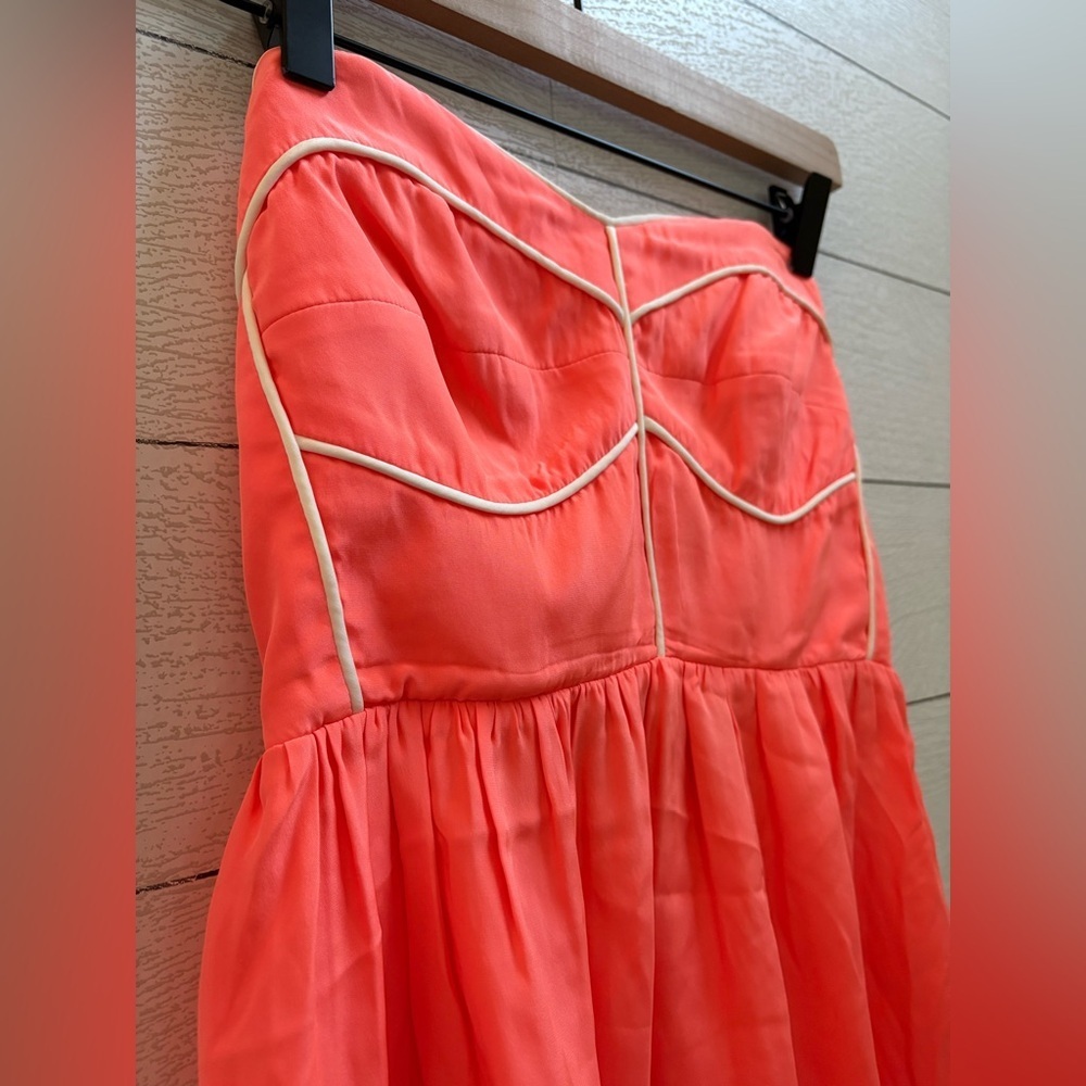 Alice & Trixie Coral Silk Strapless Fit & Flare Dress Size M | Made in NYC - Picture 3 of 6